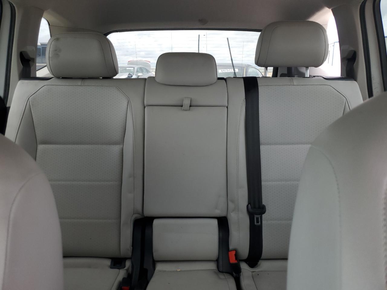 2018 Volkswagen Tiguan Se VIN: 3VV3B7AX0JM085837 Lot: 64197744