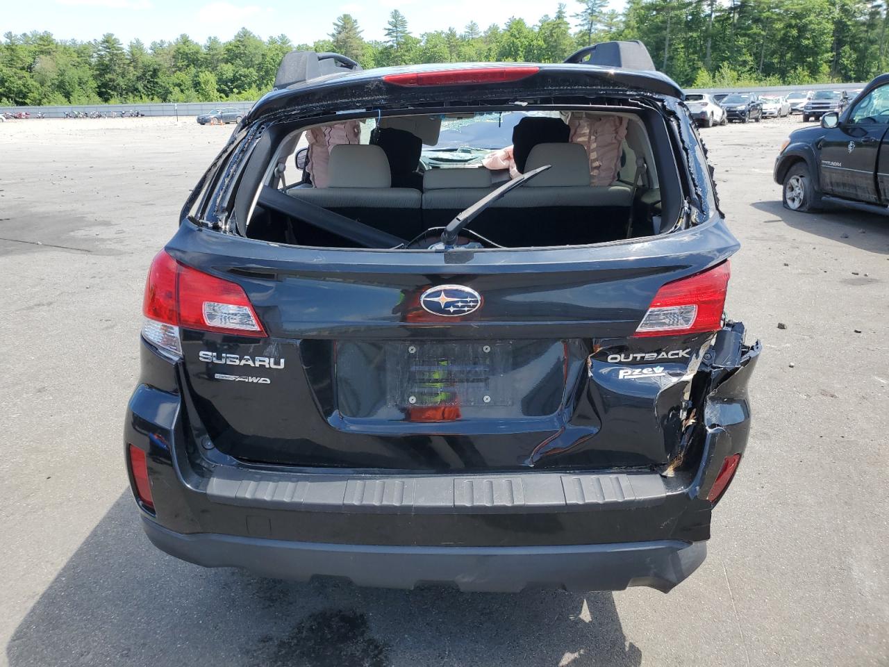 2012 Subaru Outback - Image 6