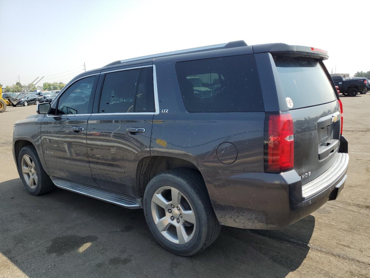 1GNSKCKC7FR111765 2015 CHEVROLET TAHOE - Image 2