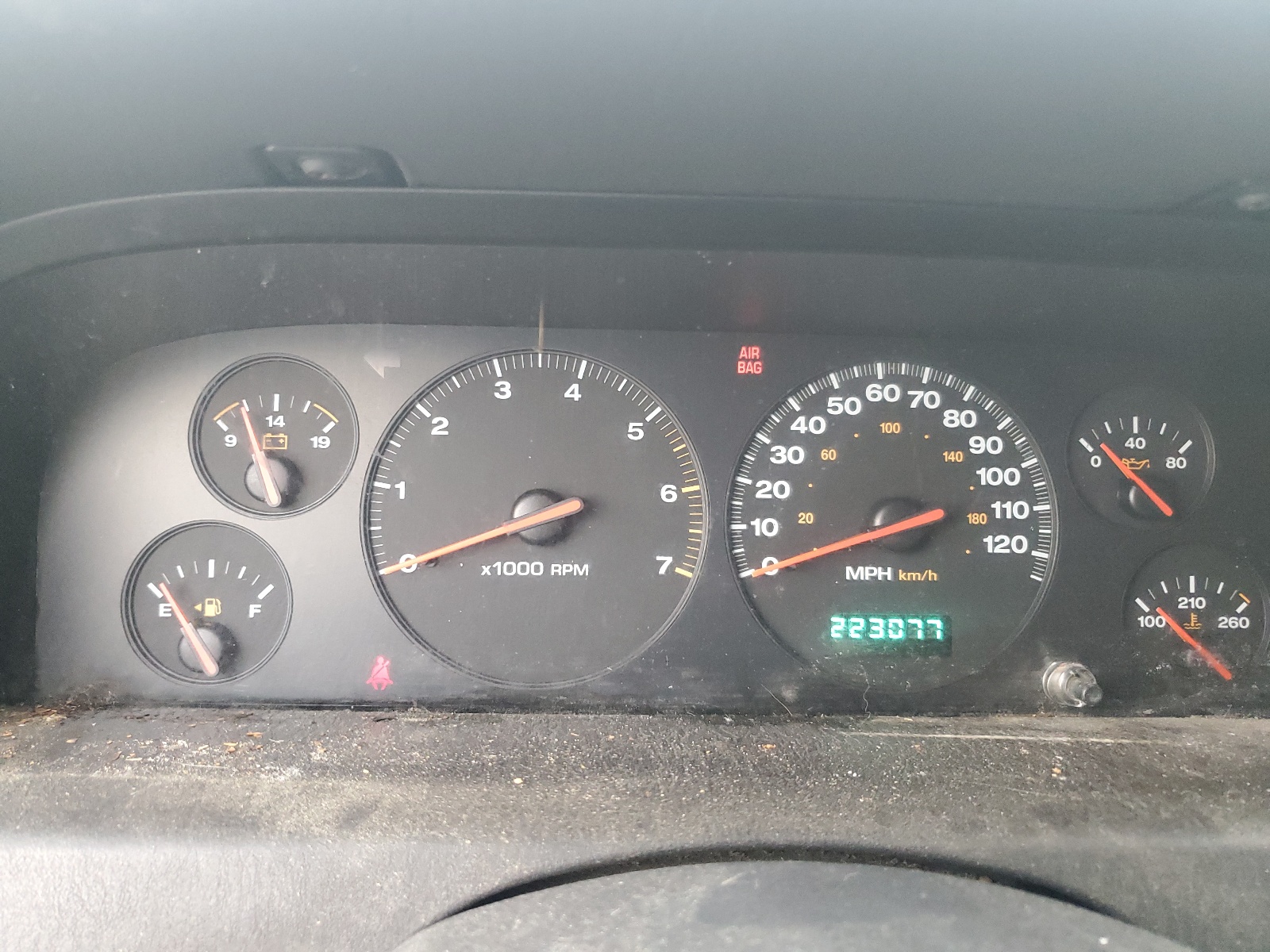 1J4G248SXYC390681 2000 Jeep Grand Cherokee Laredo