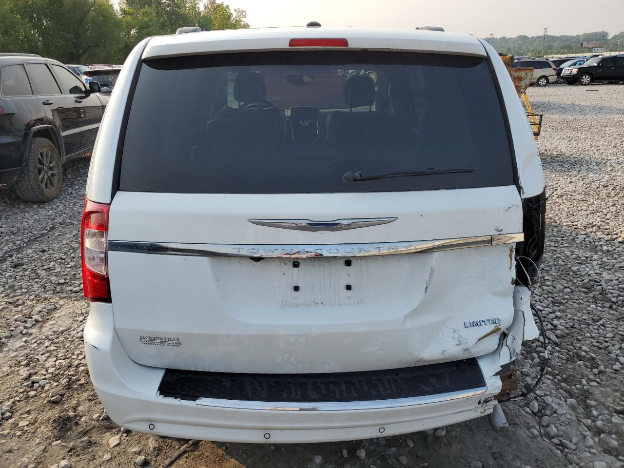 2015 Chrysler Town & Country Limited Platinum VIN: 2C4RC1GG5FR618419 Lot: 63665244