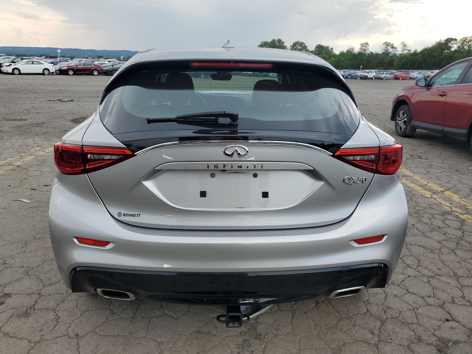 SJKCH5CP4JA048394 2018 Infiniti Qx30 Base