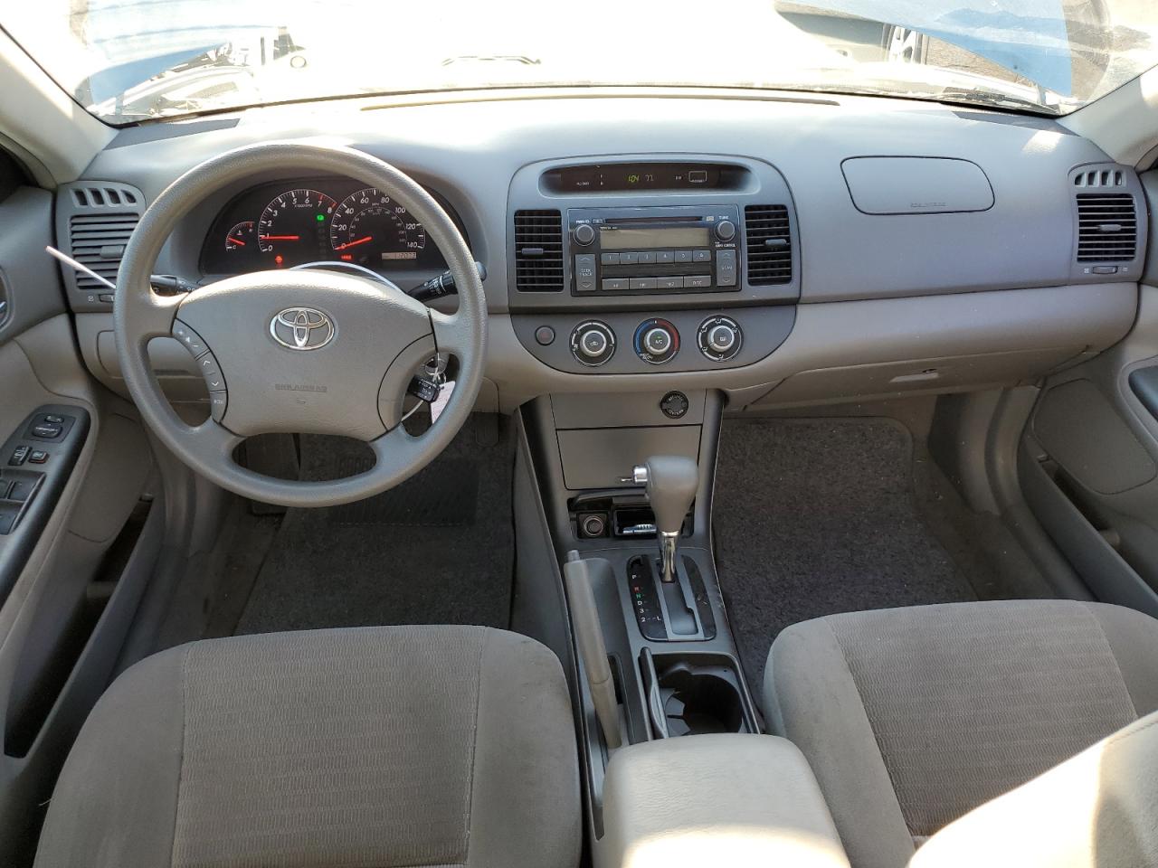 2005 Toyota Camry Le VIN: 4T1BE32K15U526806 Lot: 61284734