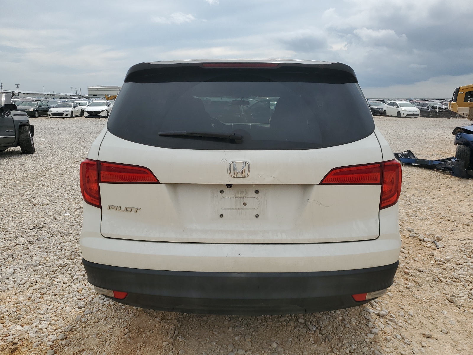 5FNYF5H10HB034772 2017 Honda Pilot Lx