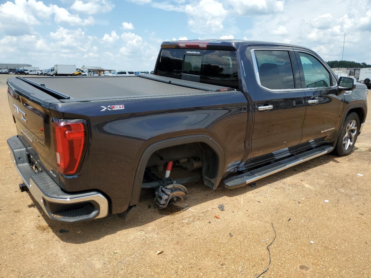 2022 GMC Sierra K1500 Slt VIN: 3GTUUDED4NG610138 Lot: 62302774