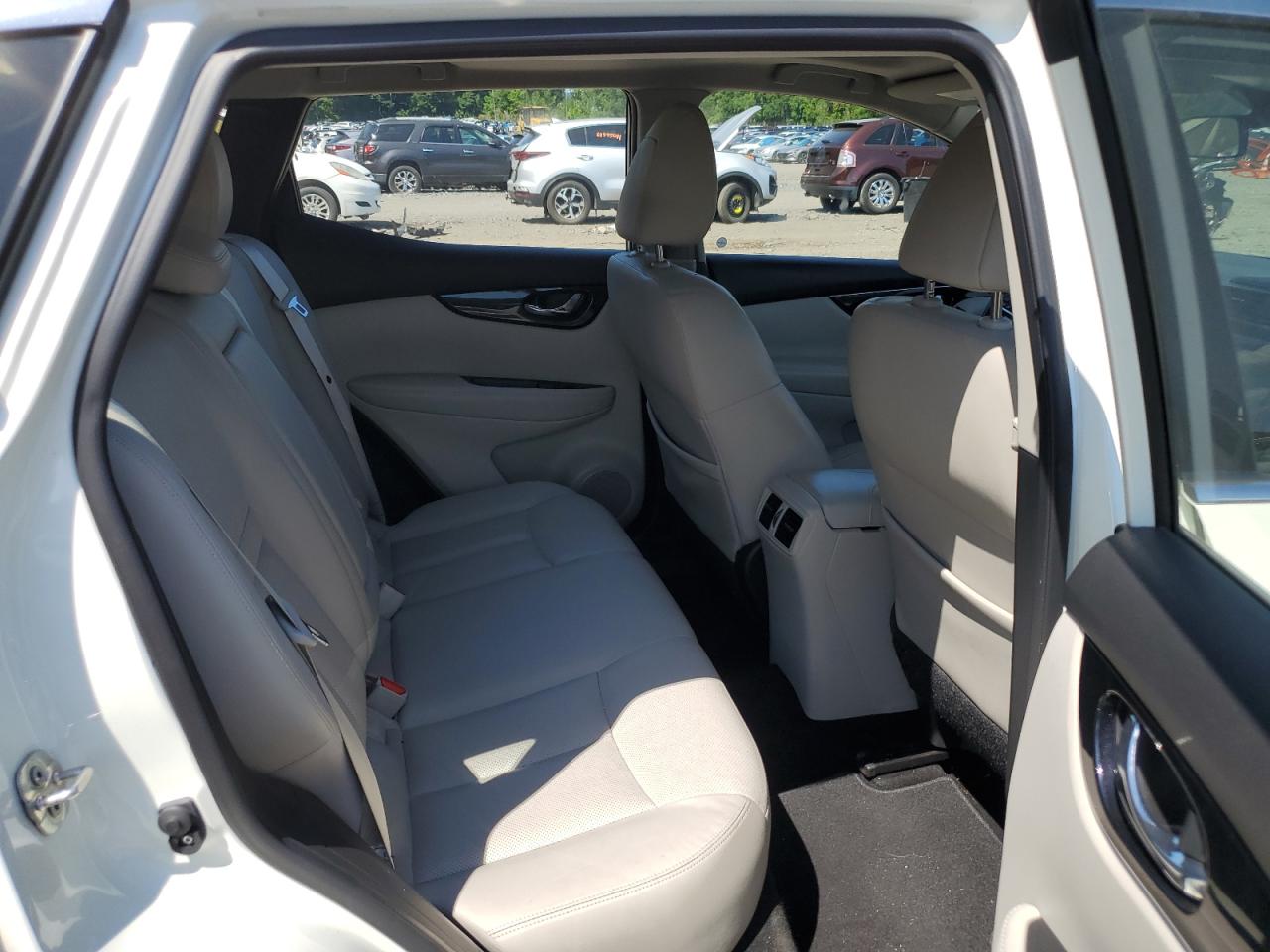 2018 Nissan Rogue Sport S VIN: JN1BJ1CR1JW266392 Lot: 63354934