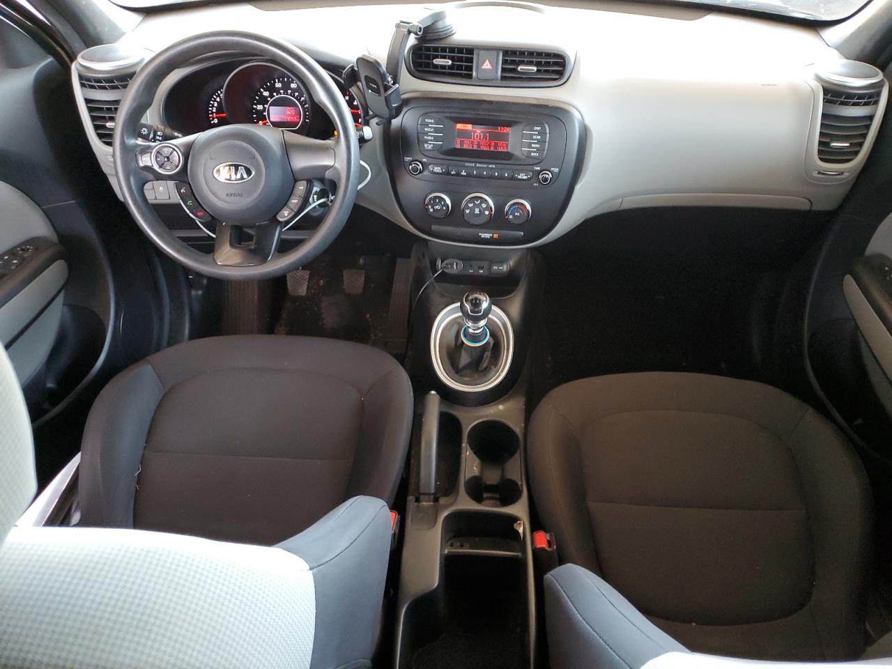 KNDJN2A25F7140689 2015 Kia Soul