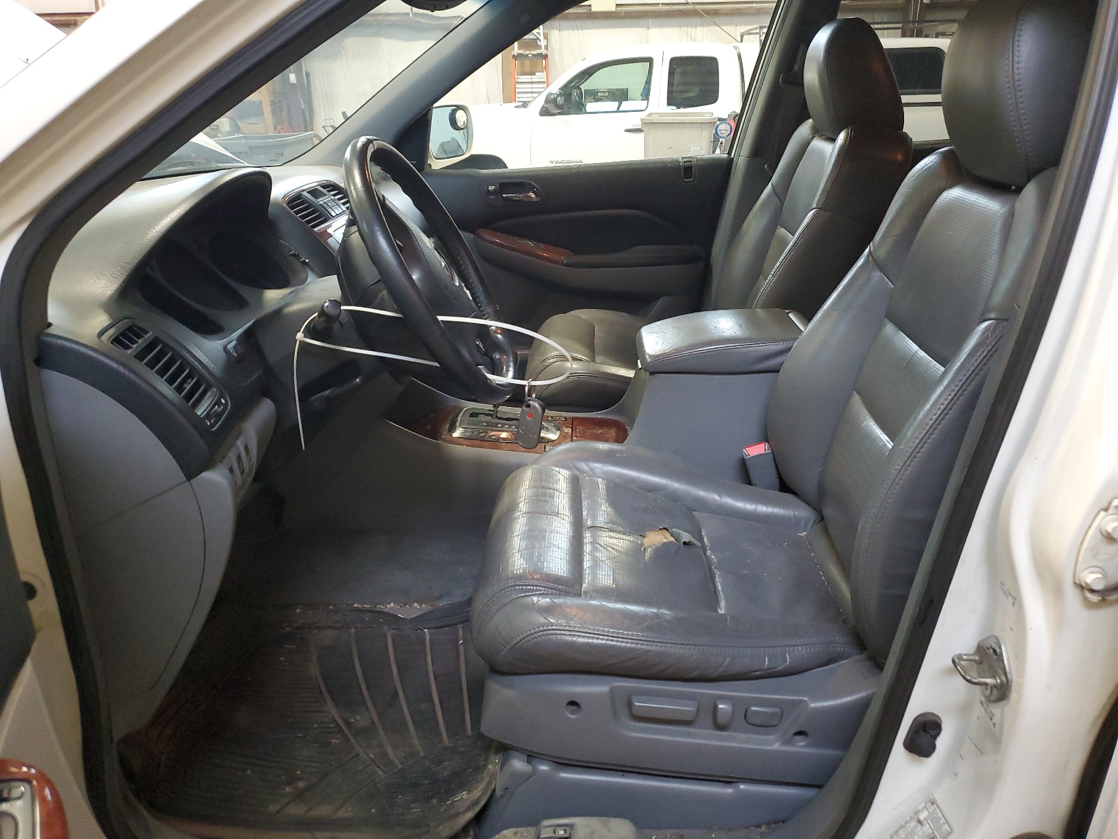 2HNYD18634H000916 2004 Acura Mdx Touring