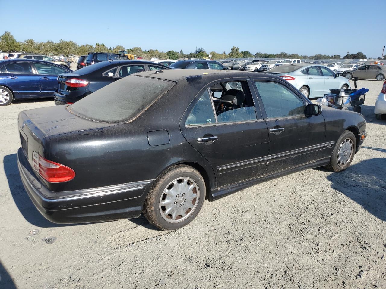 2001 Mercedes-Benz E 320 VIN: WDBJF65J21B254532 Lot: 65234944