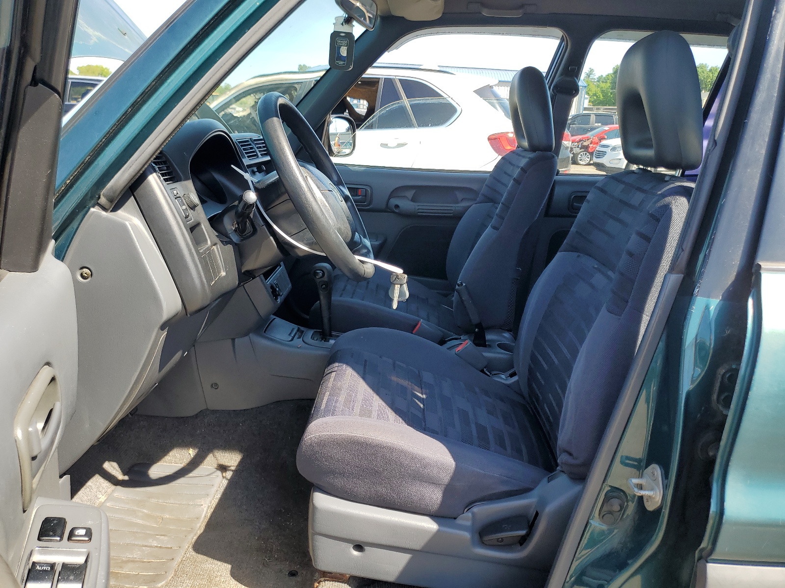 JT3HP10V0V0151089 1997 Toyota Rav4