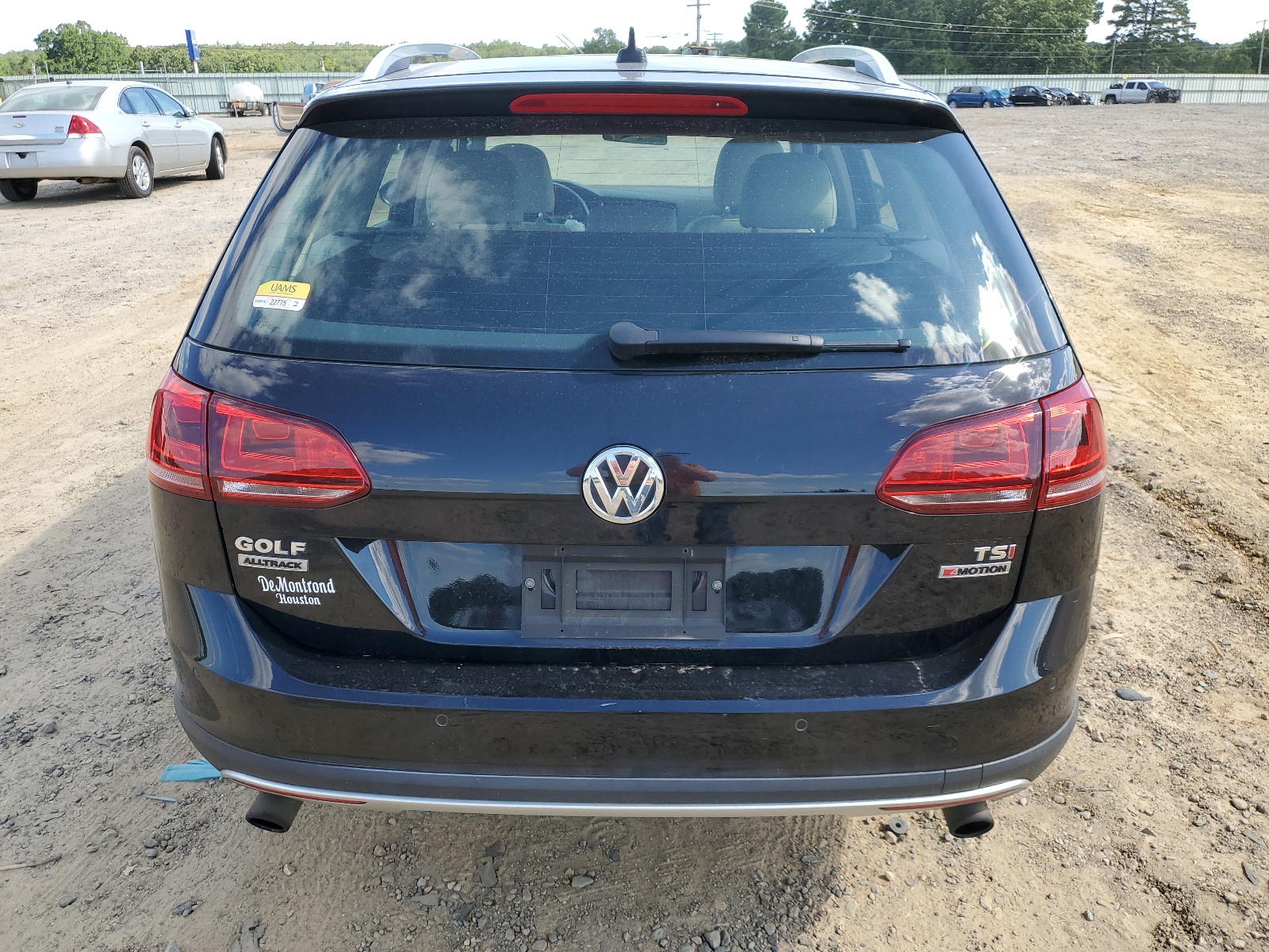 3VWH17AU9HM512288 2017 Volkswagen Golf Alltrack S