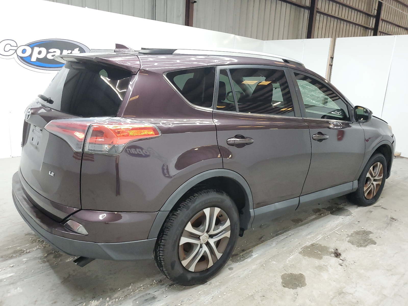 2T3ZFREV5HW370799 2017 Toyota Rav4 Le