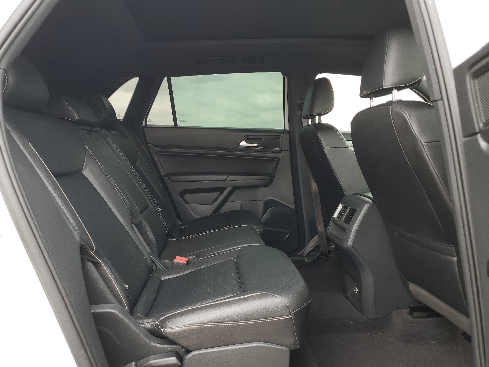 1V2EE2CA9LC220908 2020 Volkswagen Atlas Cross Sport Sel