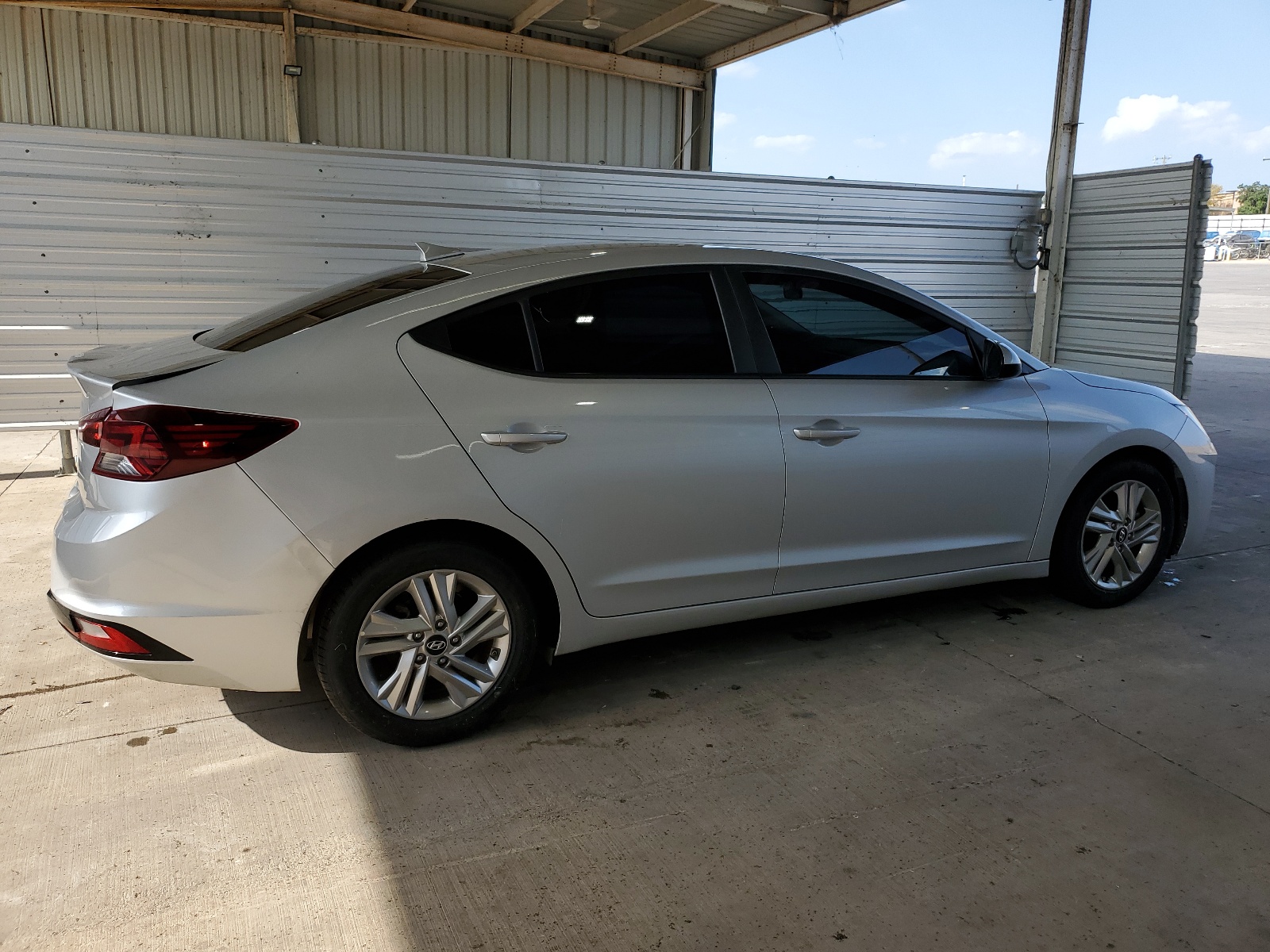 2019 Hyundai Elantra Sel vin: 5NPD84LF5KH467132