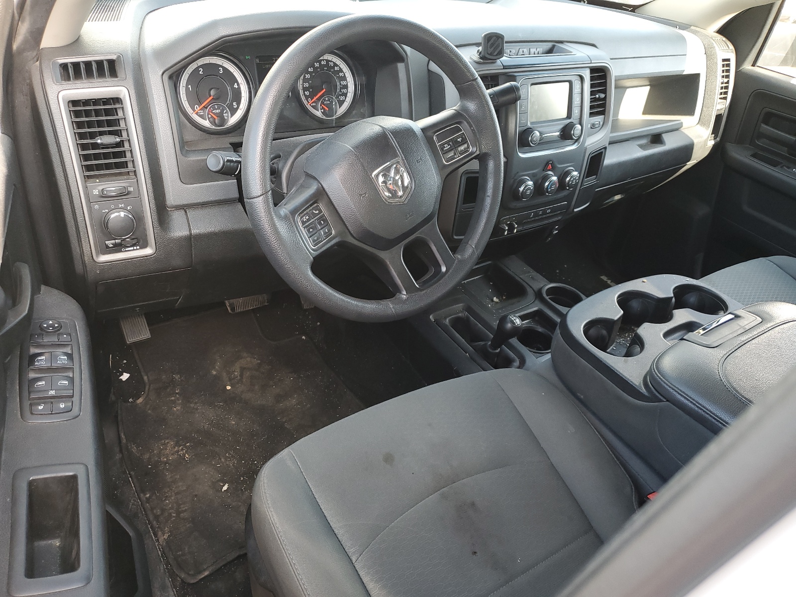 3C63RRGL8JG422402 2018 Ram 3500 Tradesman