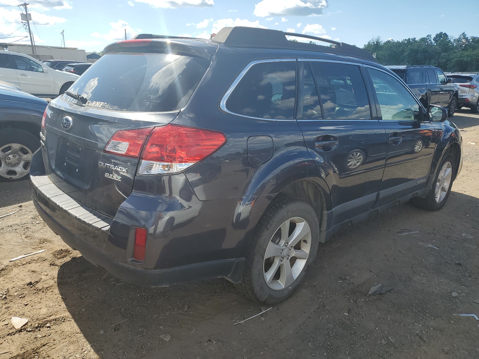 2013 Subaru Outback 2.5I Premium vin: 4S4BRBCC5D3255467