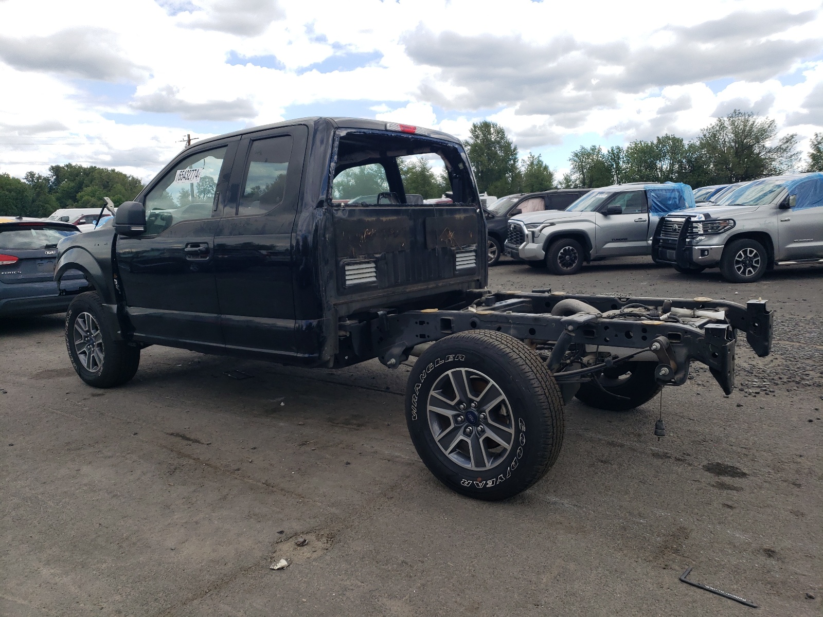 2017 Ford F150 Super Cab vin: 1FTFX1EG0HKE56369