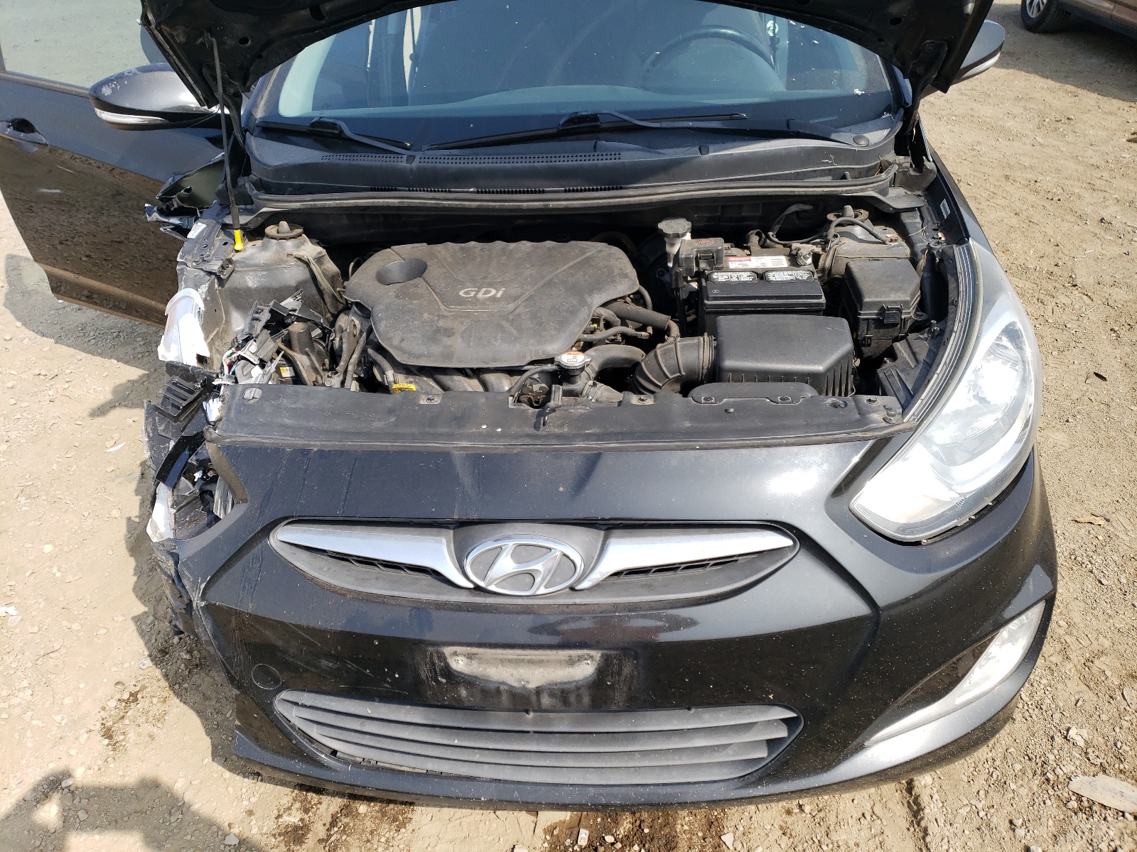 KMHCU5AE2DU137315 2013 Hyundai Accent Gls