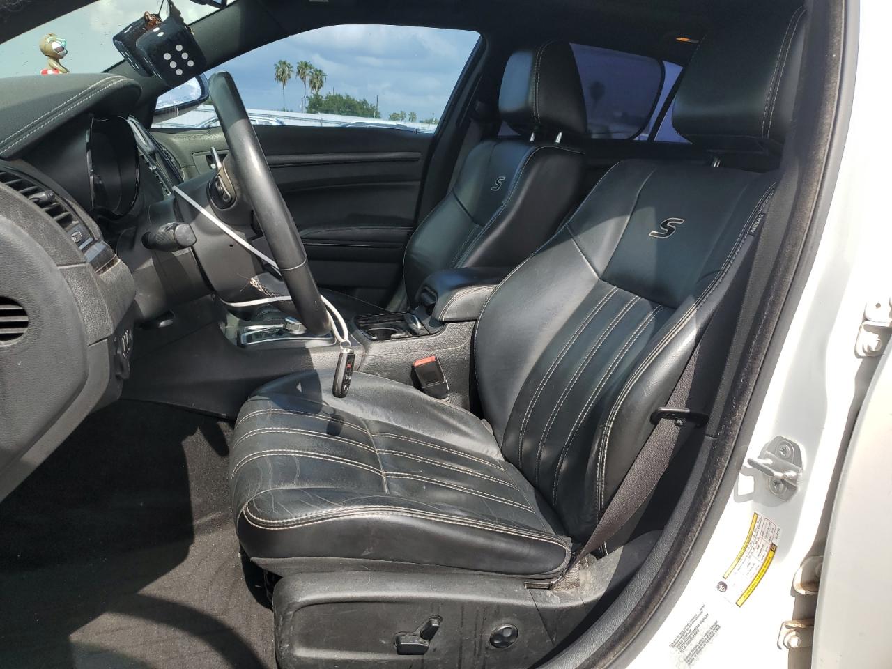 2016 Chrysler 300 S VIN: 2C3CCABG1GH167742 Lot: 63913104