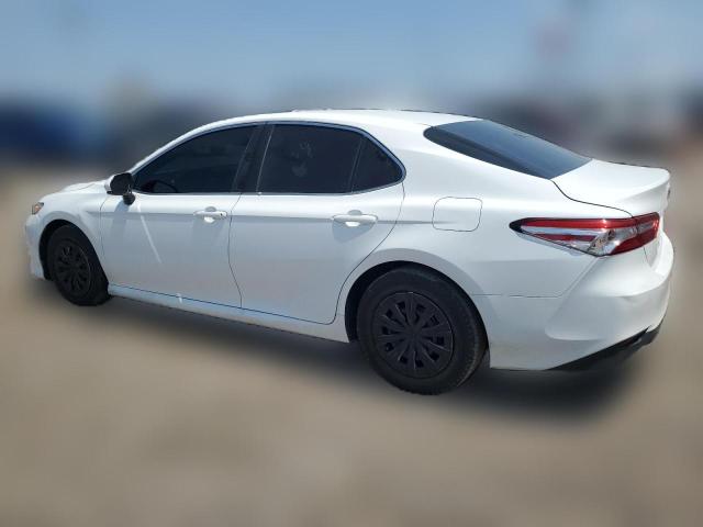  TOYOTA CAMRY 2018 Белый