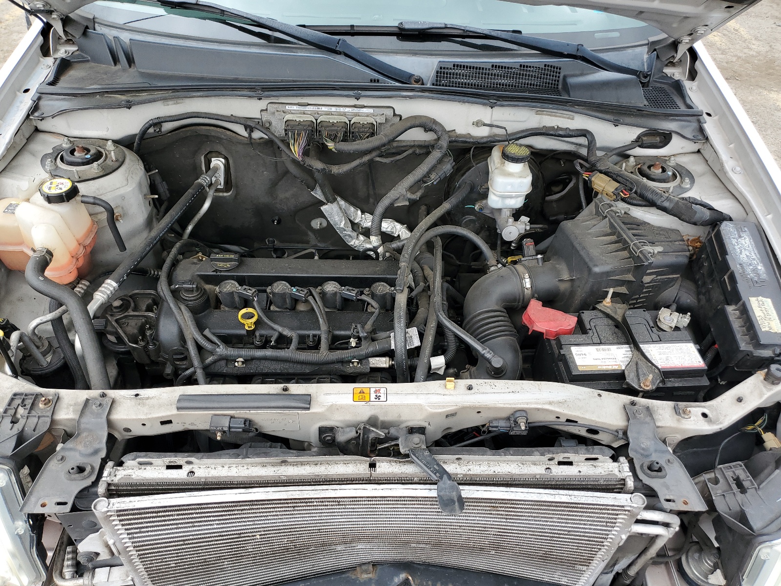 1FMCU9D71BKB69802 2011 Ford Escape Xlt