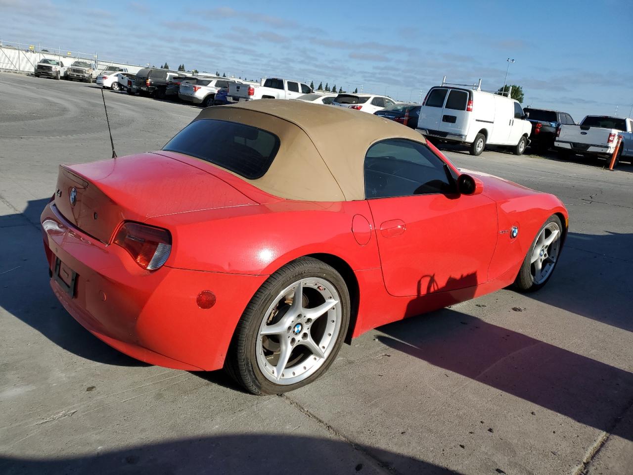 2007 BMW Z4 3.0Si VIN: 4USBU53577LX02983 Lot: 64700054