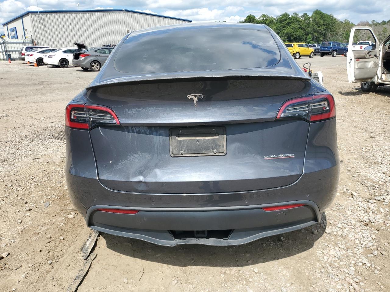 7SAYGDEF9NF326524 2022 Tesla Model Y