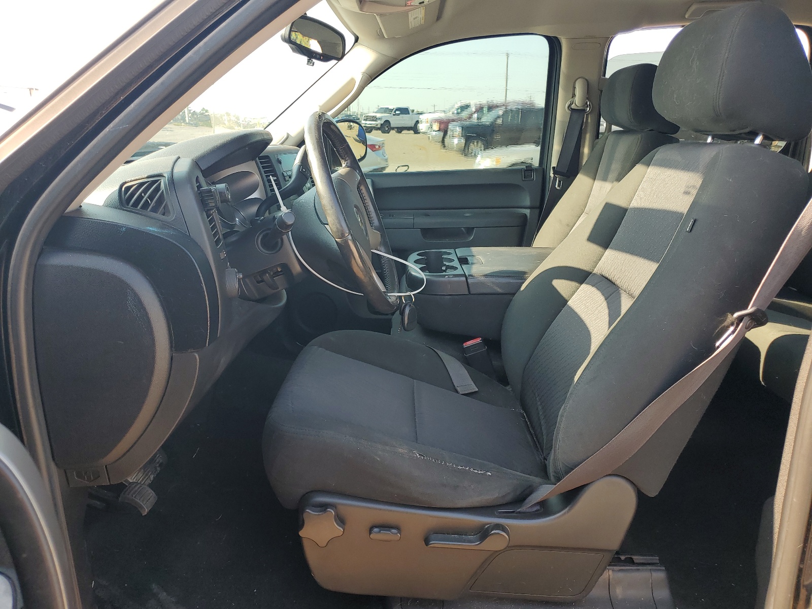 3GCPCSE01BG374383 2011 Chevrolet Silverado C1500 Lt