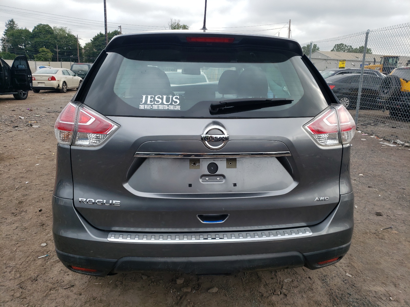 KNMAT2MV2FP570529 2015 Nissan Rogue S