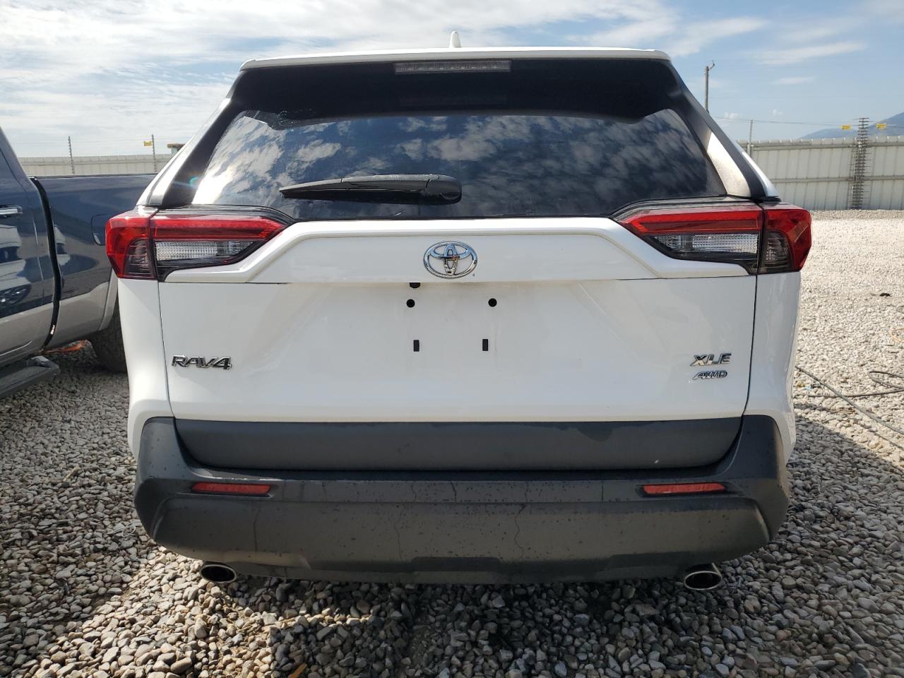 2020 Toyota Rav4 Xle Premium VIN: 2T3A1RFV5LW104668 Lot: 63676724