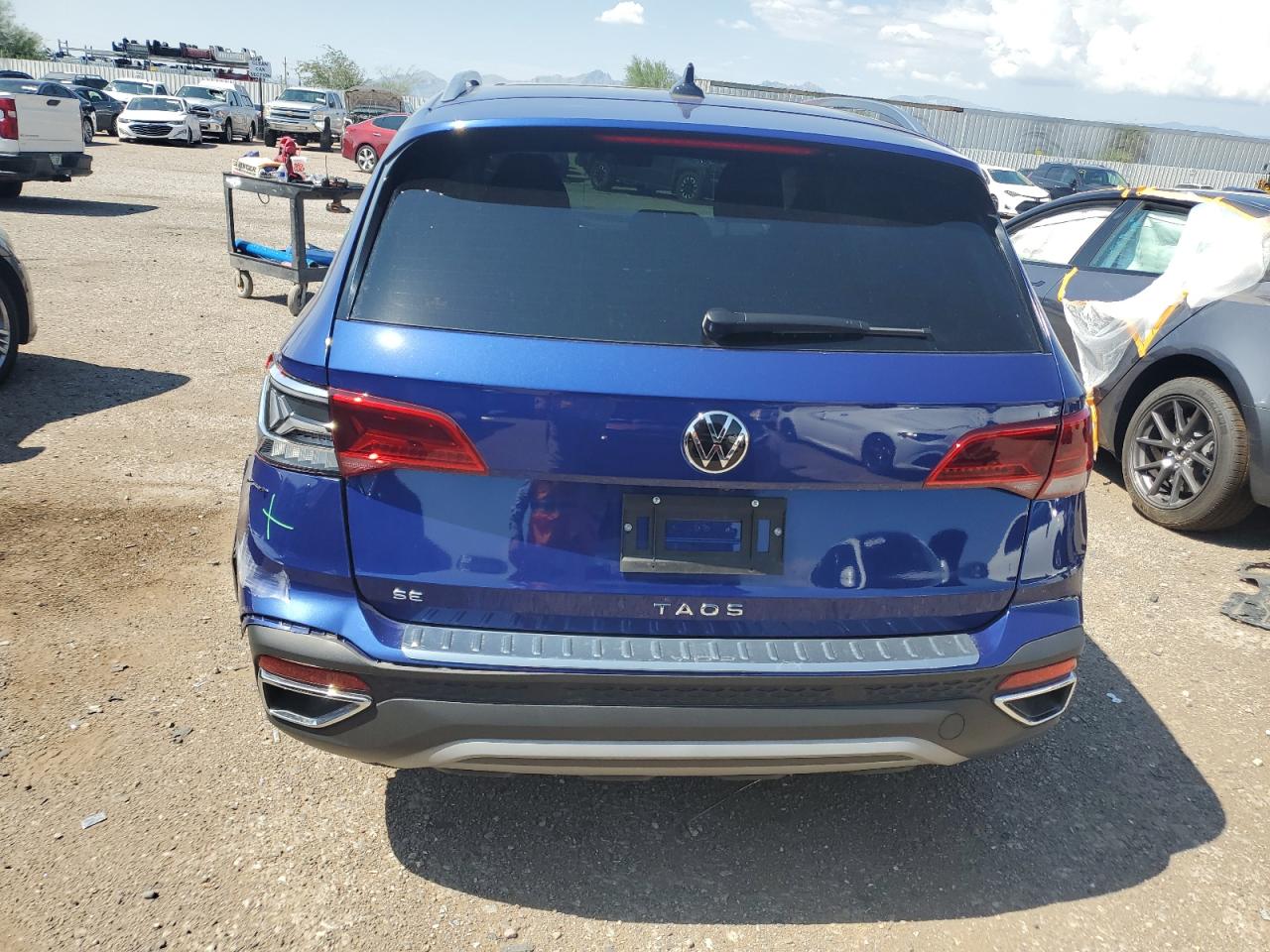 3VVEX7B27RM071278 2024 Volkswagen Taos Se