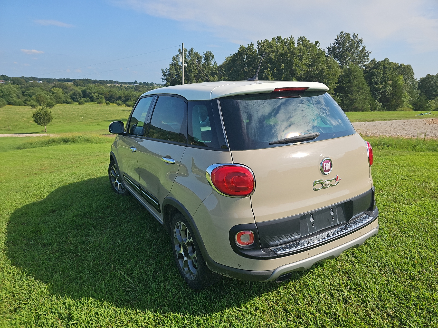 2015 Fiat 500L Trekking vin: ZFBCFADHXFZ033693