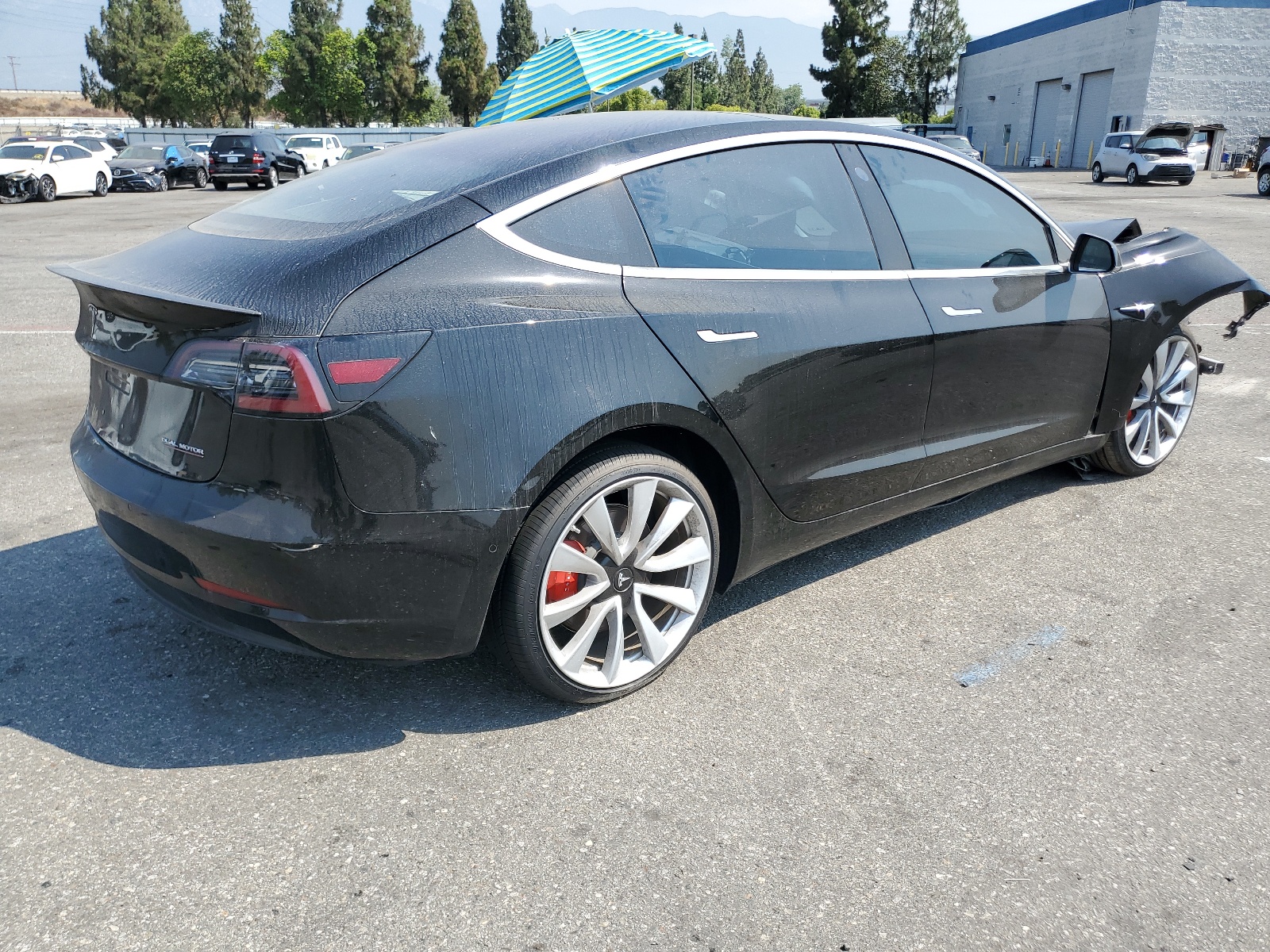 5YJ3E1EB8JF170866 2018 Tesla Model 3