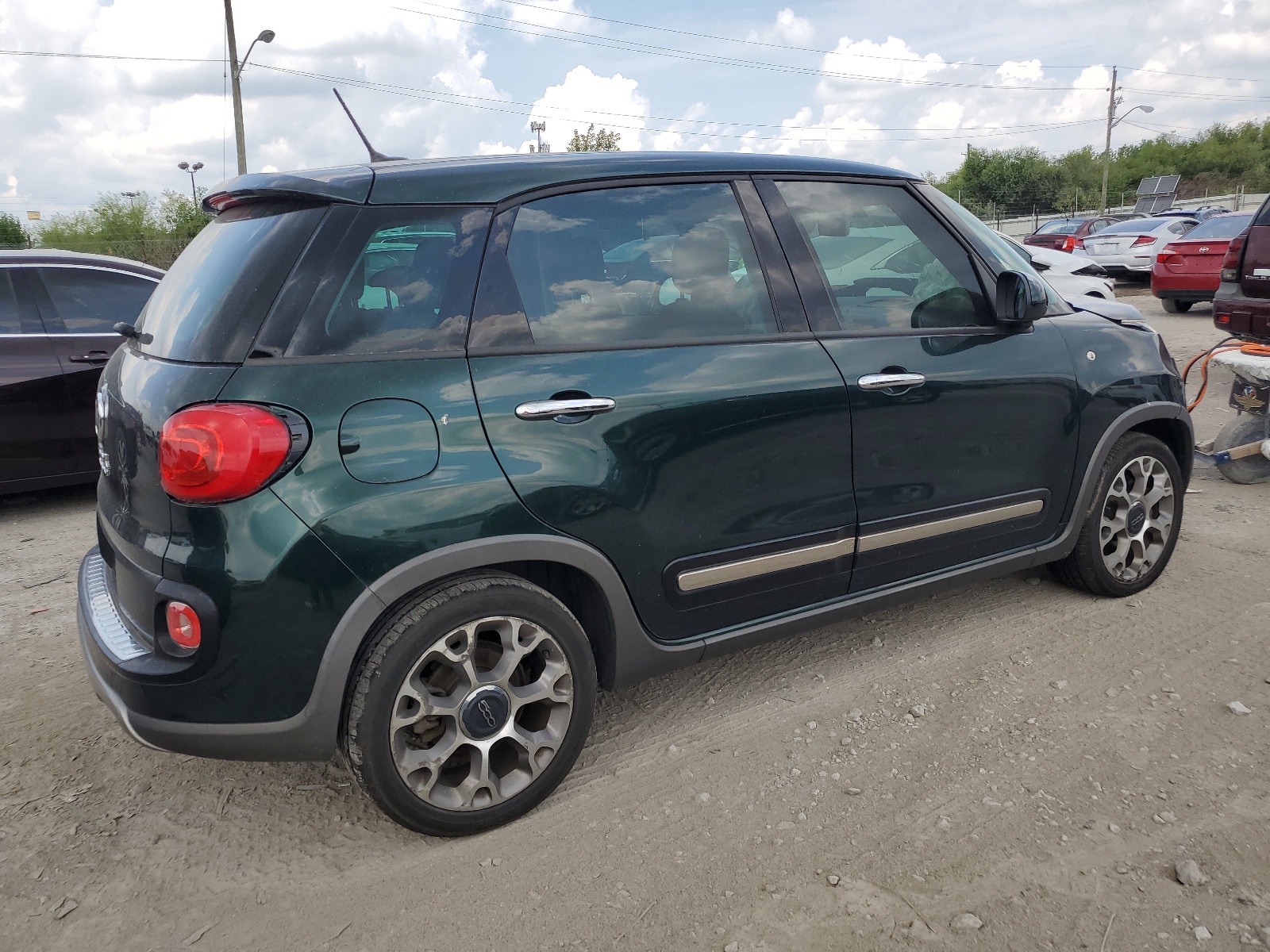 2016 Fiat 500L Trekking vin: ZFBCFADH4GZ038423