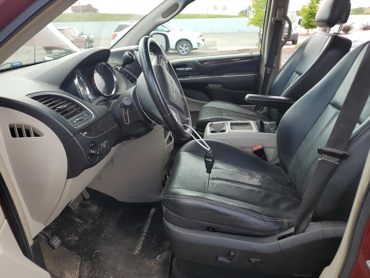 2013 Chrysler Town & Country Touring VIN: 2C4RC1BG2DR566395 Lot: 63636284