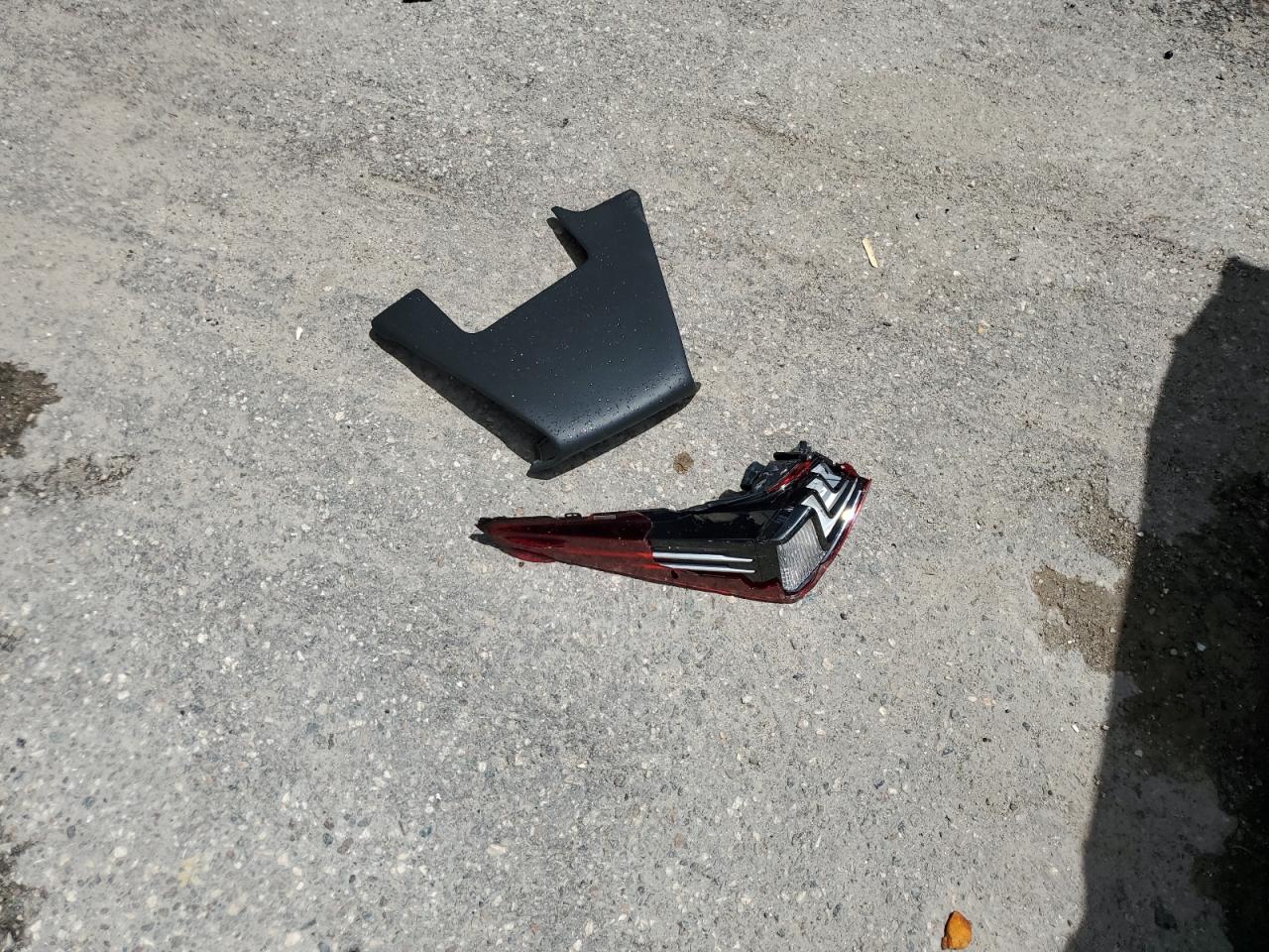 2022 Lexus Es 350 Base VIN: 58AGZ1B17NU121211 Lot: 63877734