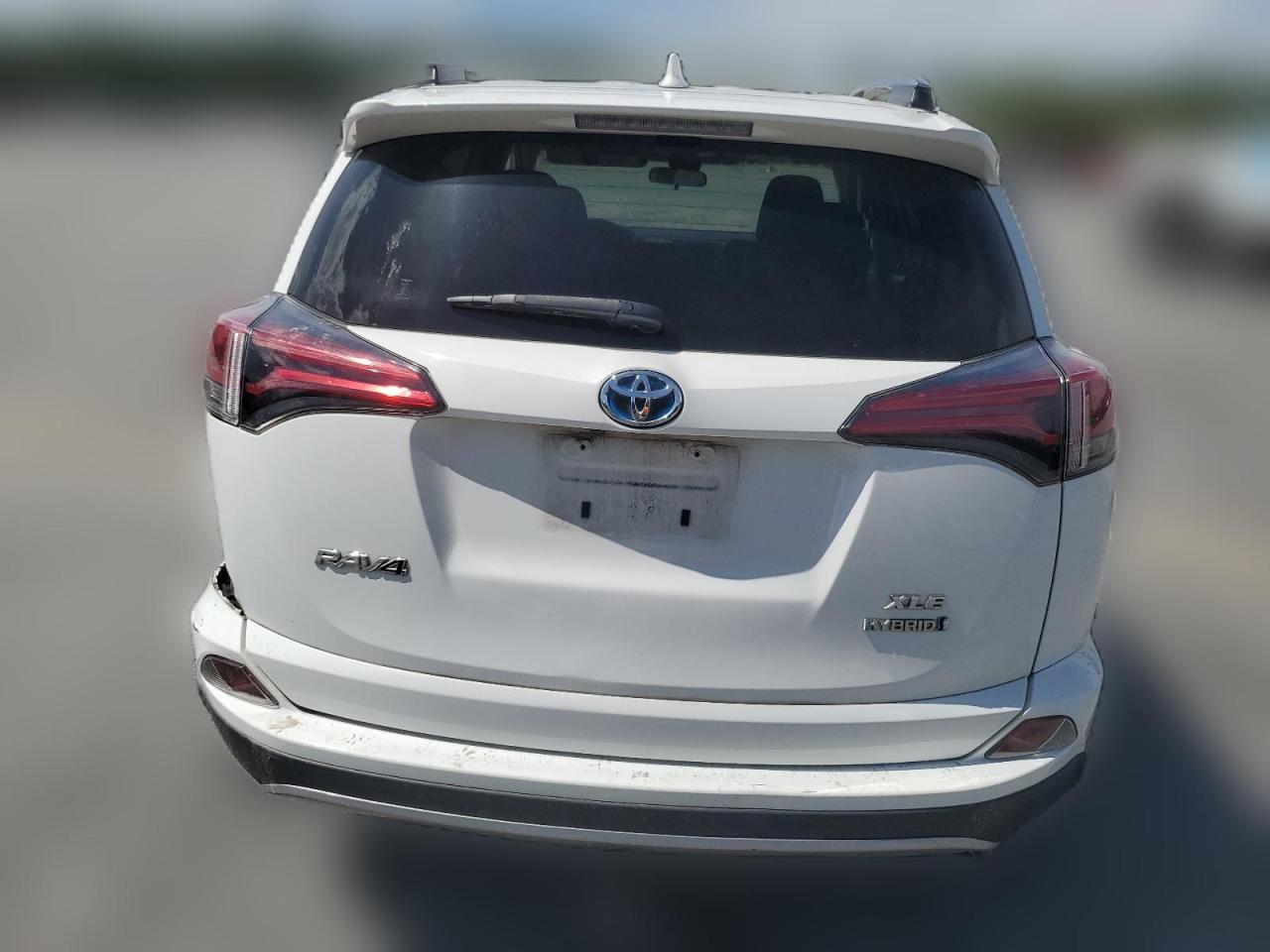 2017 Toyota Rav4 Hv Le VIN: JTMRJREV0HD124447 Lot: 64207554