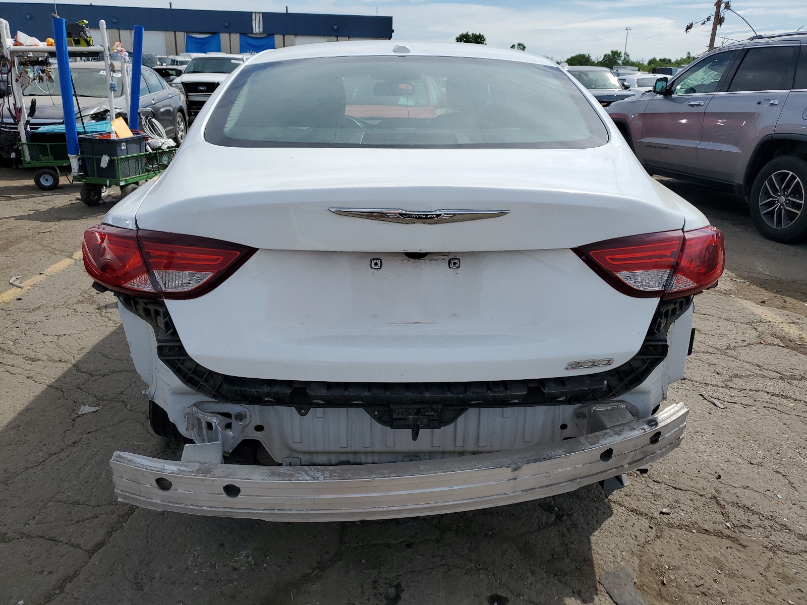 1C3CCCAB8FN699299 2015 Chrysler 200 Limited