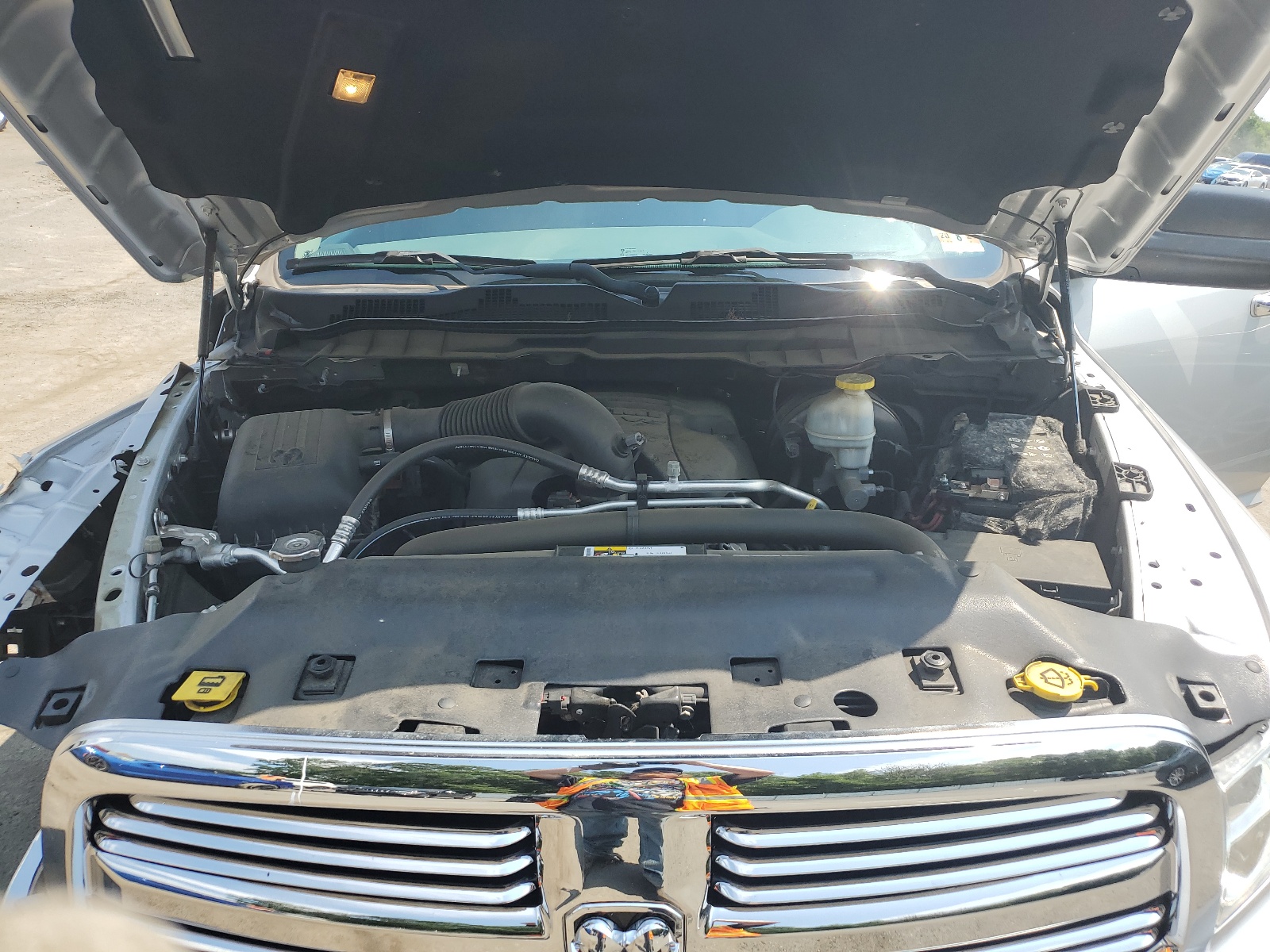 1C6RR7GT5HS750815 2017 Ram 1500 Slt