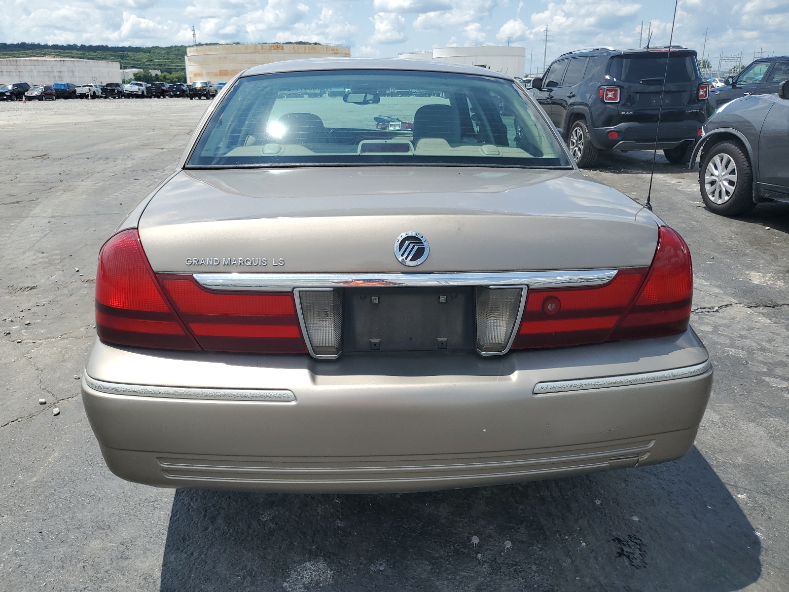 2MEFM75W25X632932 2005 Mercury Grand Marquis Ls