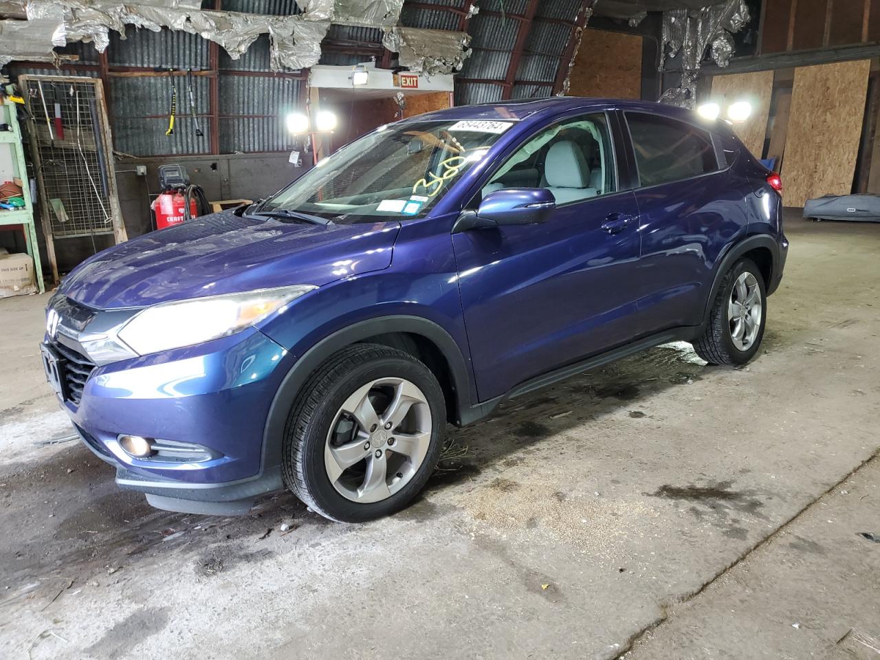 3CZRU6H53HM719275 2017 HONDA HR-V - Image 1