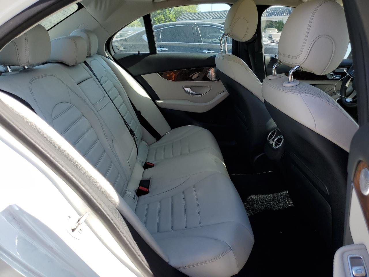 2016 Mercedes-Benz C 300 VIN: 55SWF4JB3GU153160 Lot: 63523424