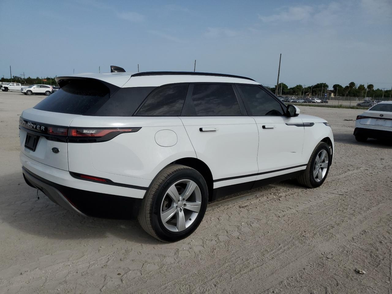 2018 Land Rover Range Rover Velar S VIN: SALYB2RX7JA772184 Lot: 62252544