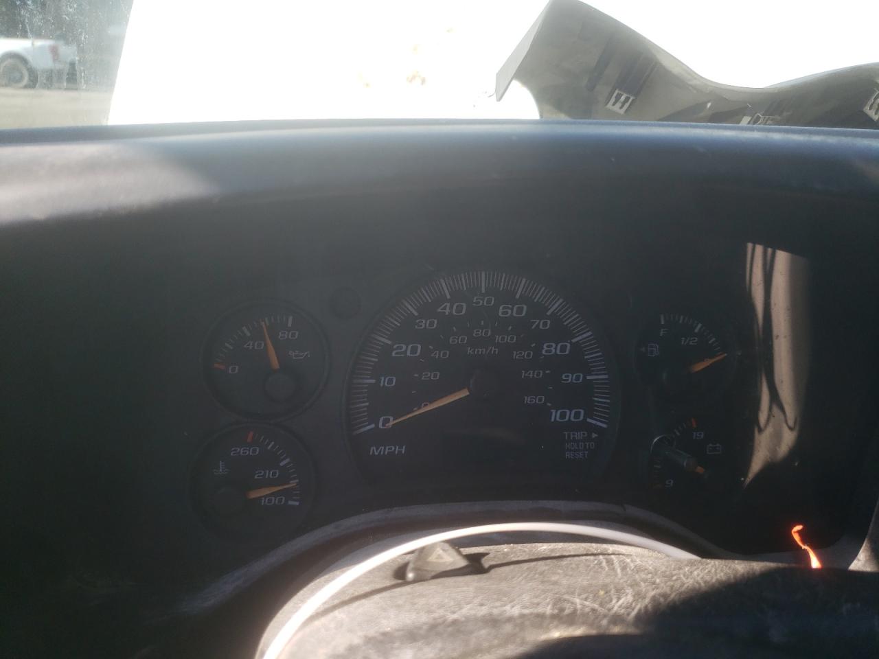 2005 Chevrolet Express G2500 VIN: 1GCGG25V751200014 Lot: 61868684