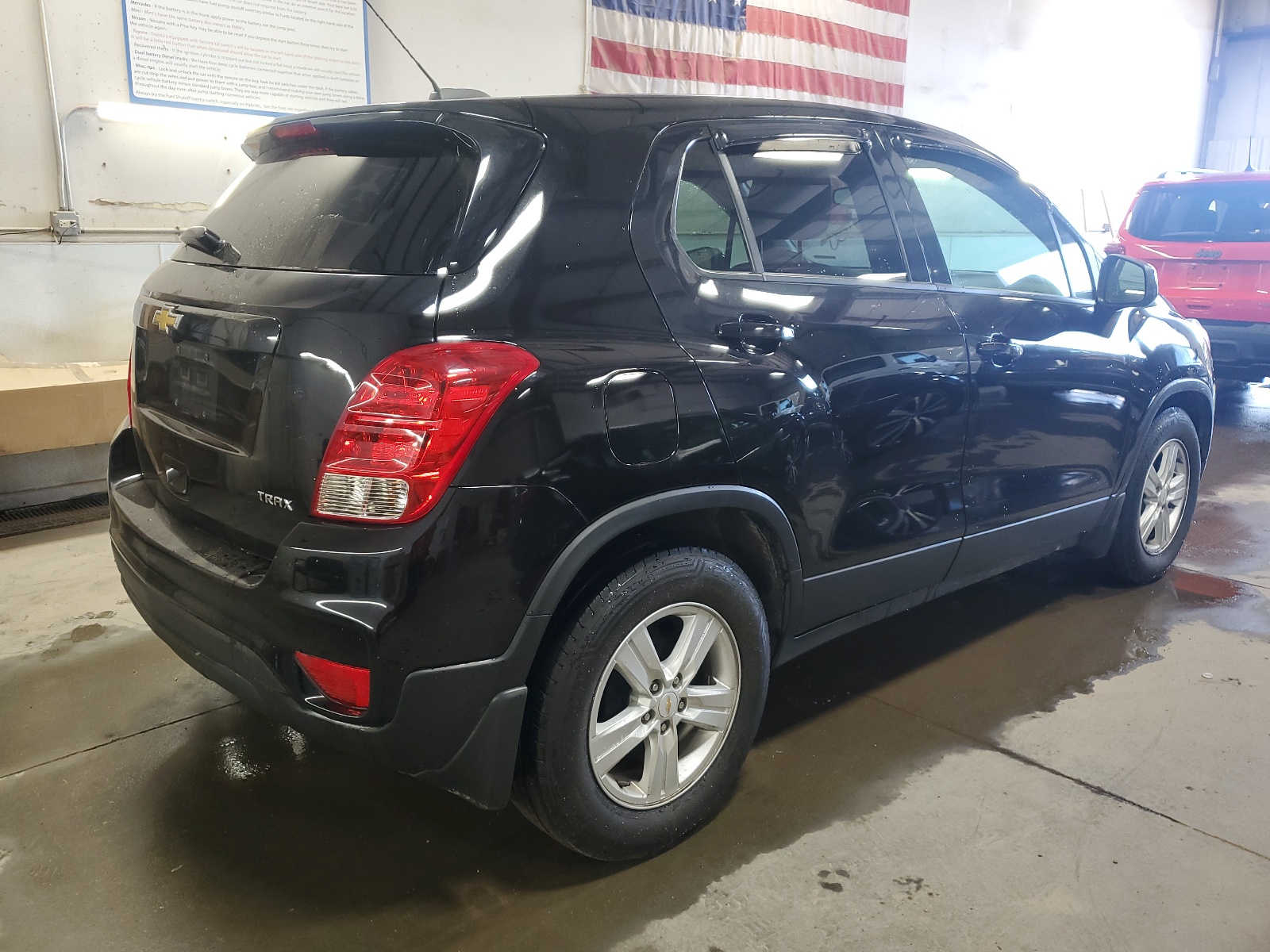 KL7CJKSB2LB037478 2020 Chevrolet Trax Ls