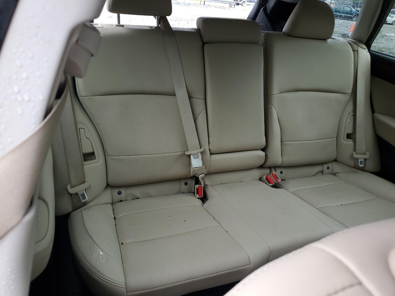 2015 Subaru Outback - Image 11