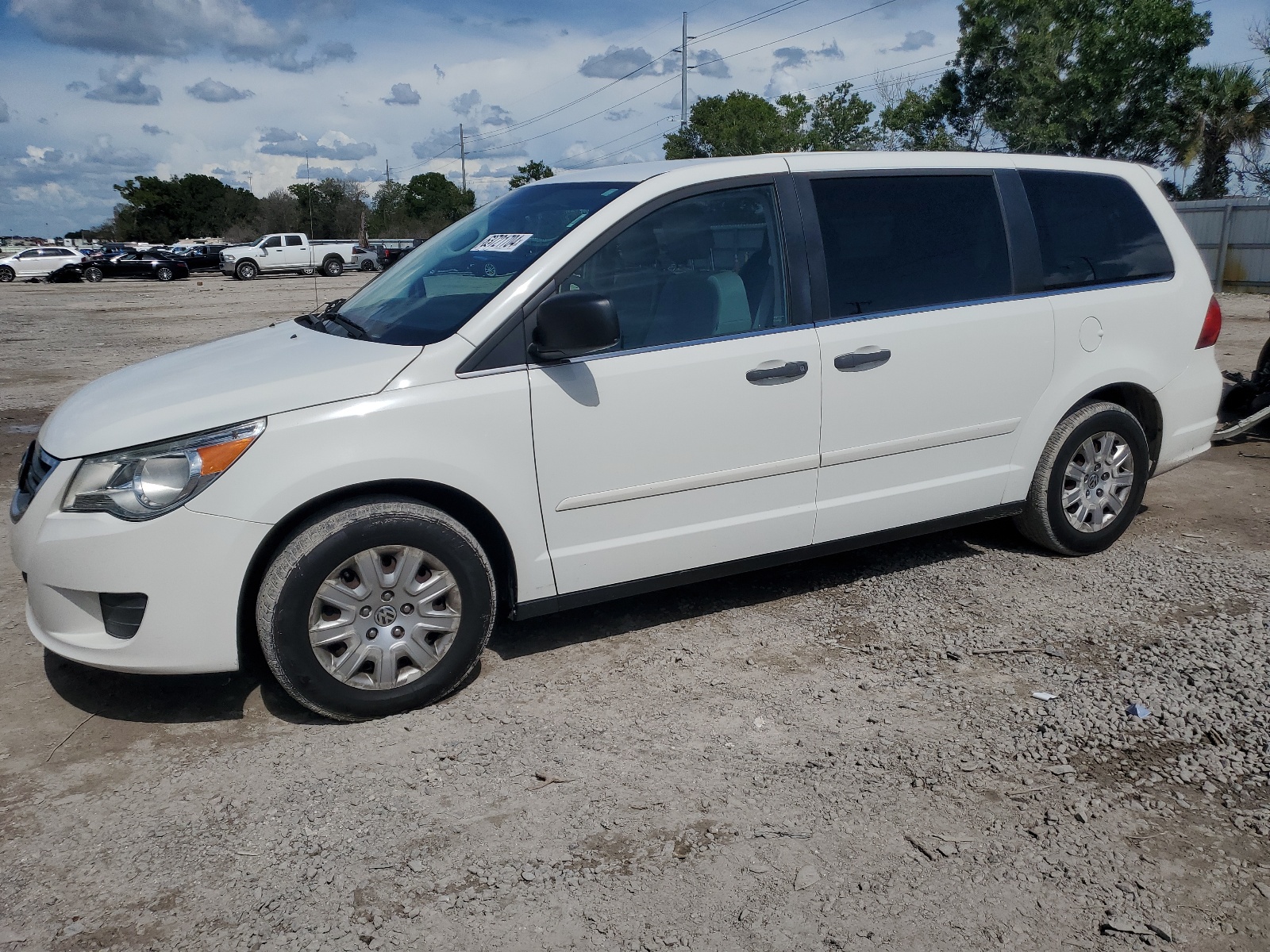 2012 Volkswagen Routan S vin: 2C4RVAAG8CR120617