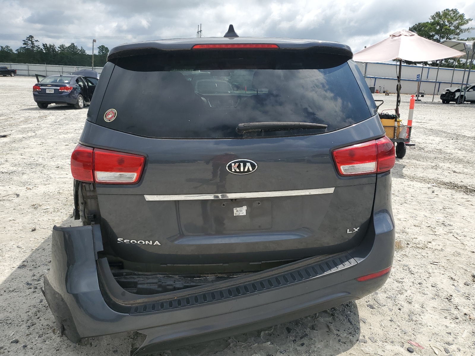 KNDMB5C15H6224127 2017 Kia Sedona Lx