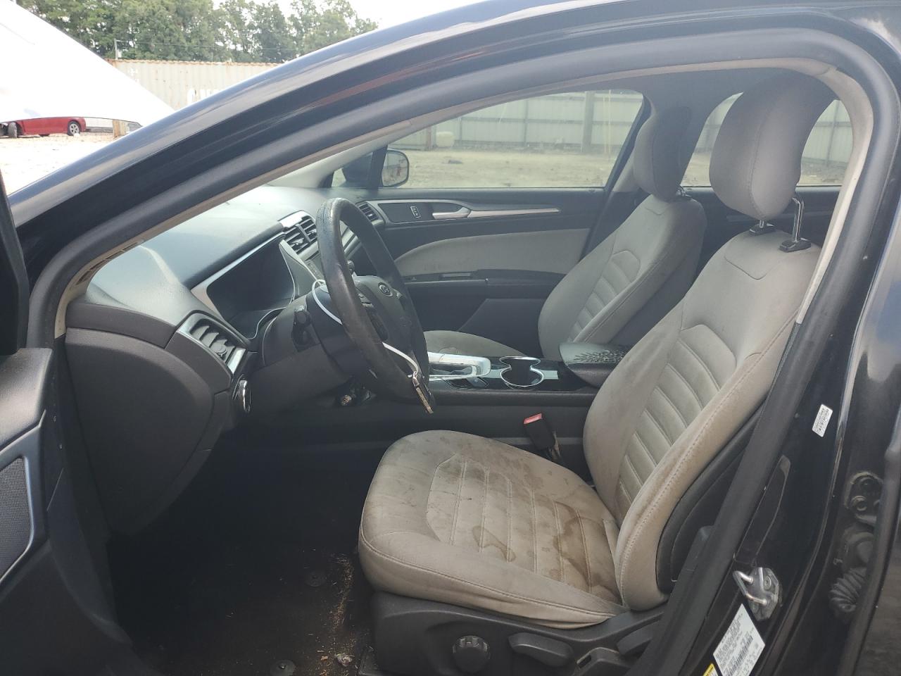 2014 Ford Fusion S VIN: 1FA6P0G7XE5393725 Lot: 63184724