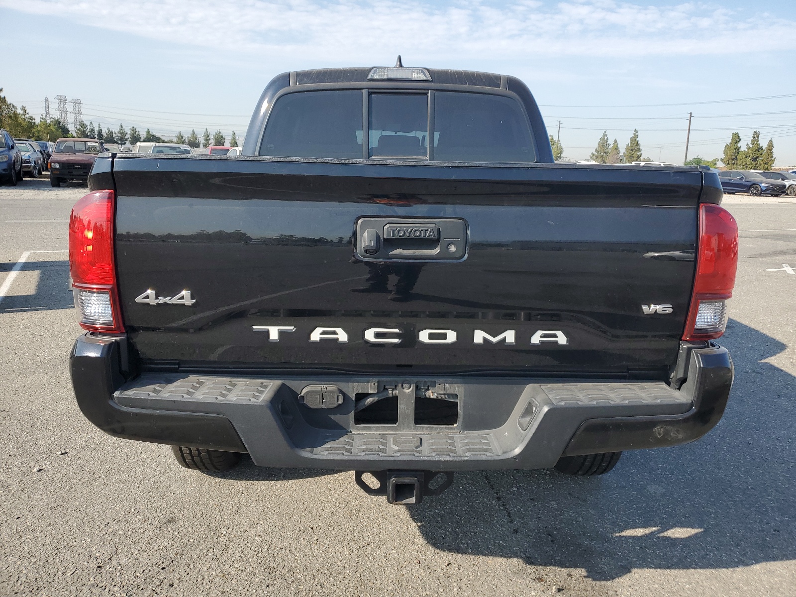 3TMCZ5AN6JM146833 2018 Toyota Tacoma Double Cab